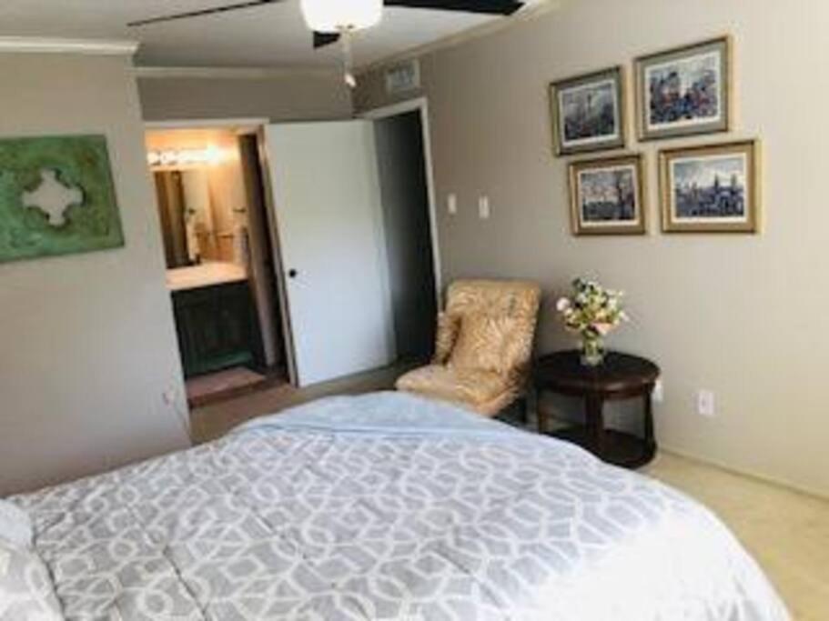 Nrg Apartment Houston Exterior photo